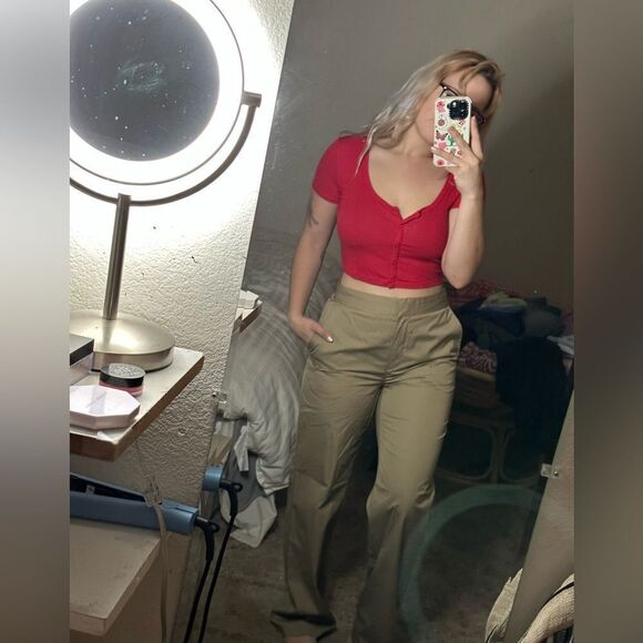 Aritzia tan trousers/slacks - Picture 3 of 10